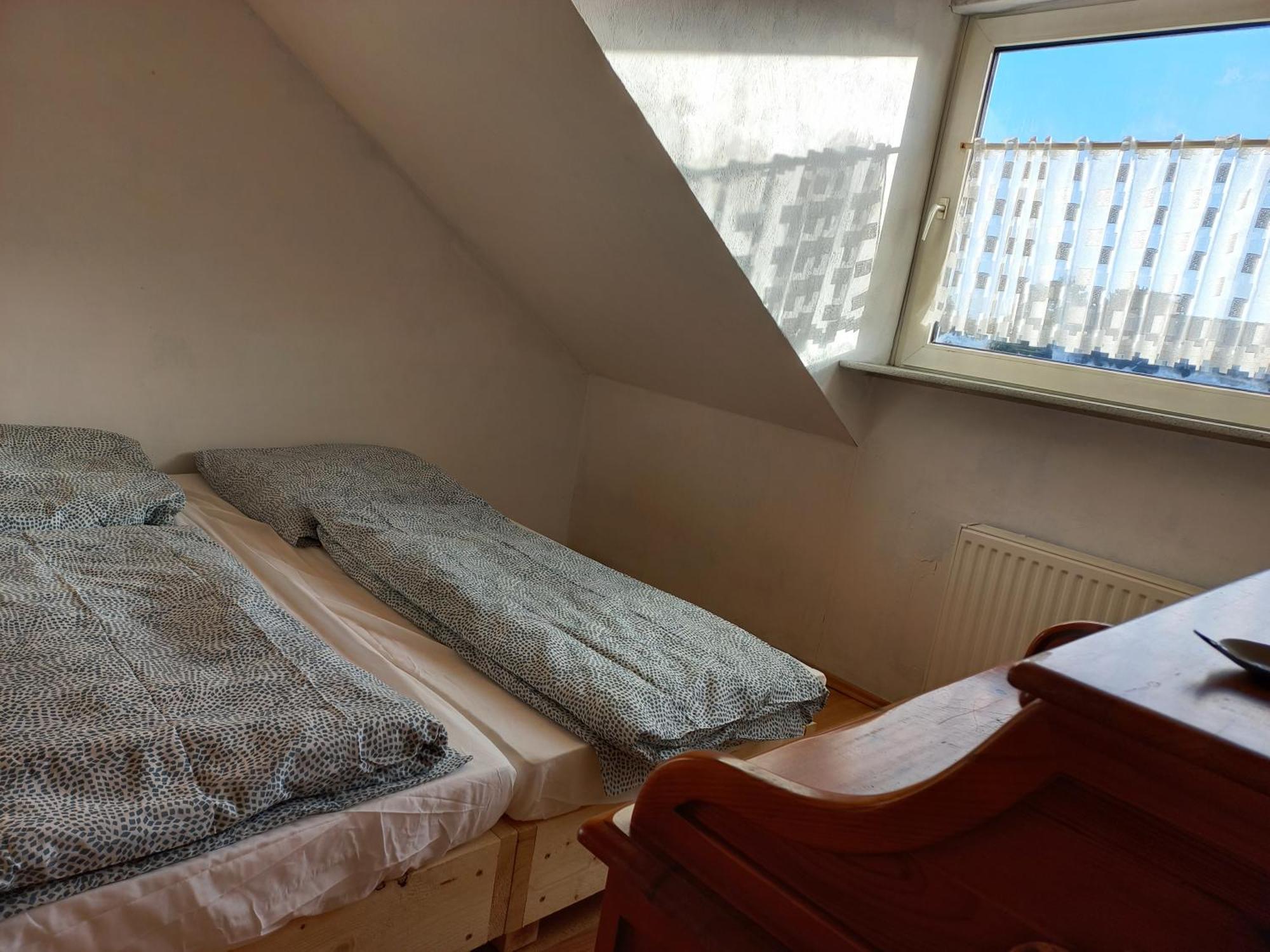 Hoteliving Duesseldorf Airport Ratingen Oda fotoğraf